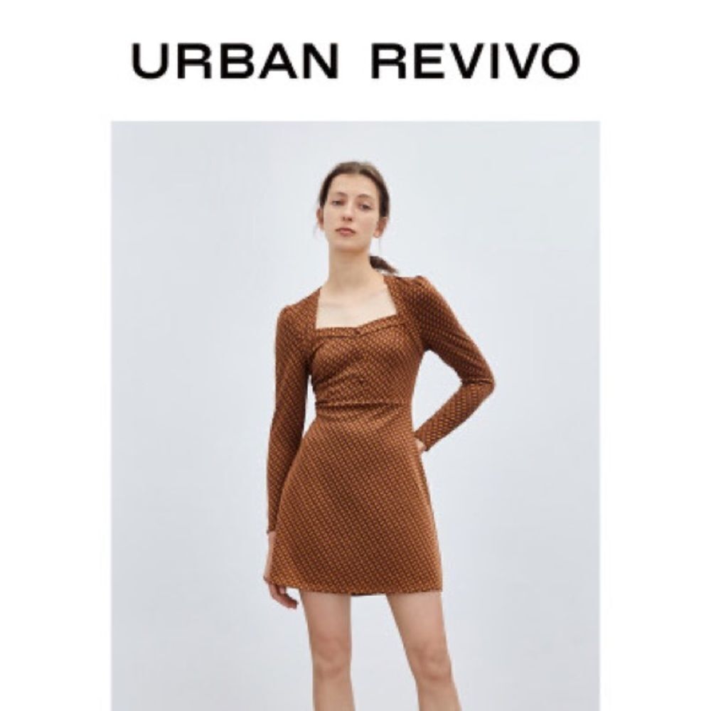 ✨Urban Revivo Pattern Mini Dress✨ - Picture 2 of 7